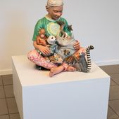 Kerstin ska rädda alla djuren - variation 2, Pärla (skulptur 2018)